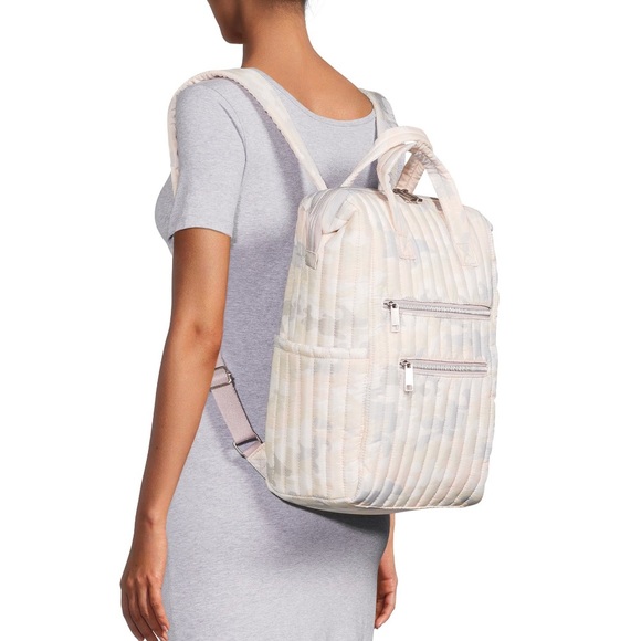 Backpack - Picture 4 of 4